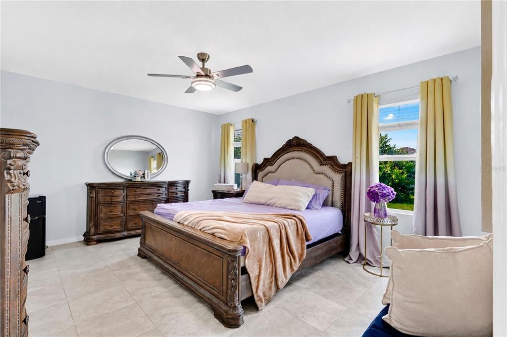 For Sale: $389,000 (4 beds, 2 baths, 1730 Square Feet)