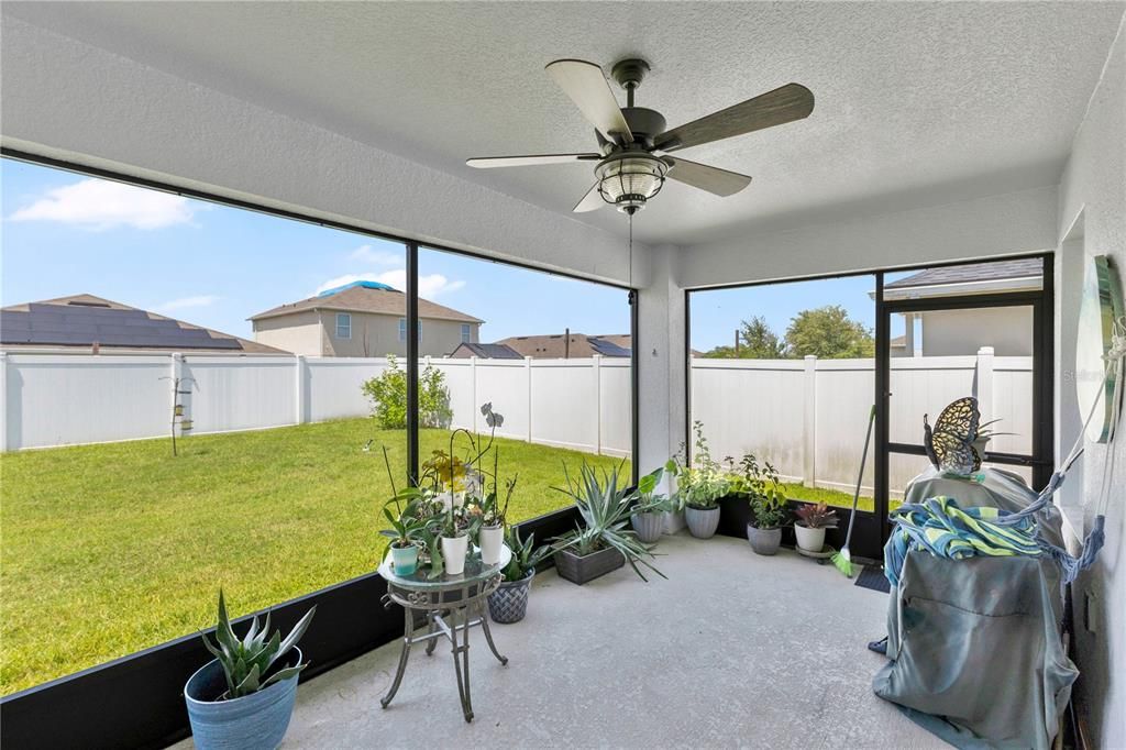 For Sale: $389,000 (4 beds, 2 baths, 1730 Square Feet)