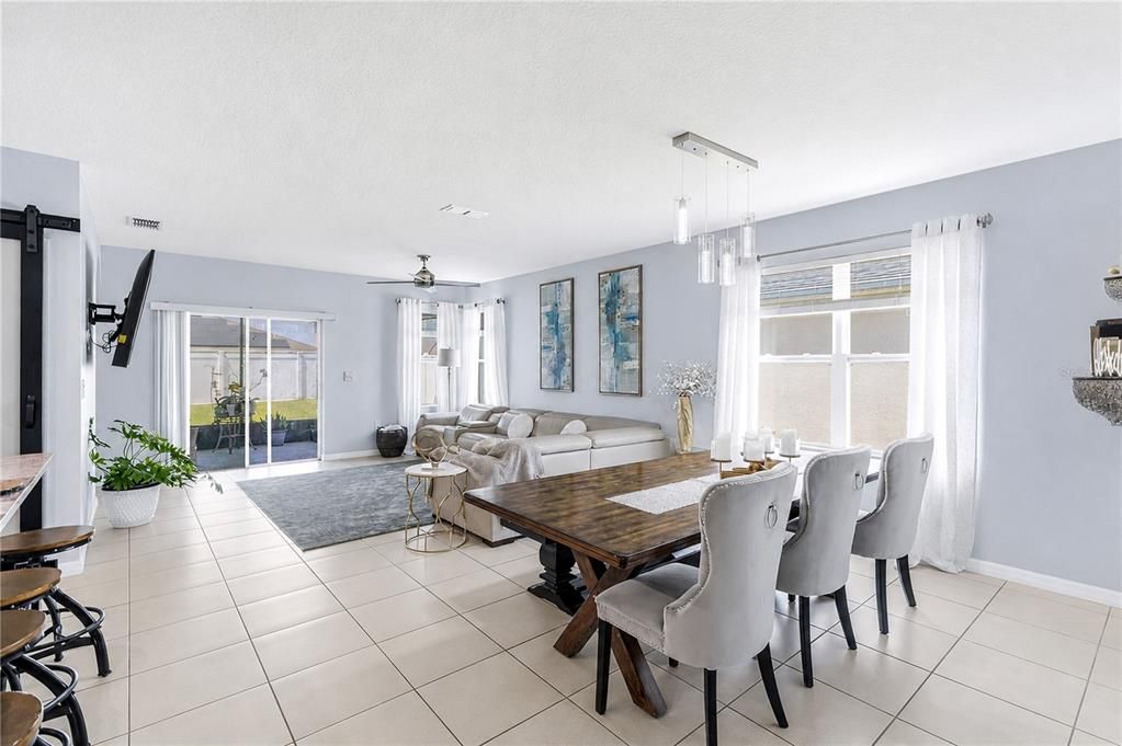 For Sale: $389,000 (4 beds, 2 baths, 1730 Square Feet)