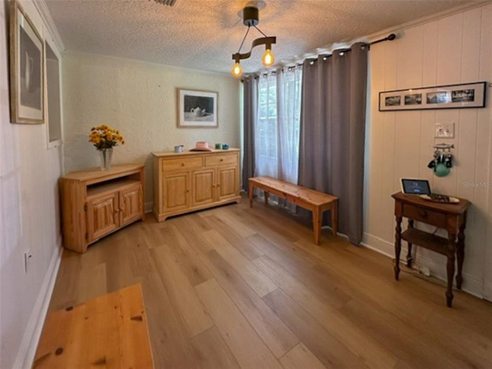 На продажу: $360,000 (4 спален, 2 ванн, 2239 Квадратных фут)