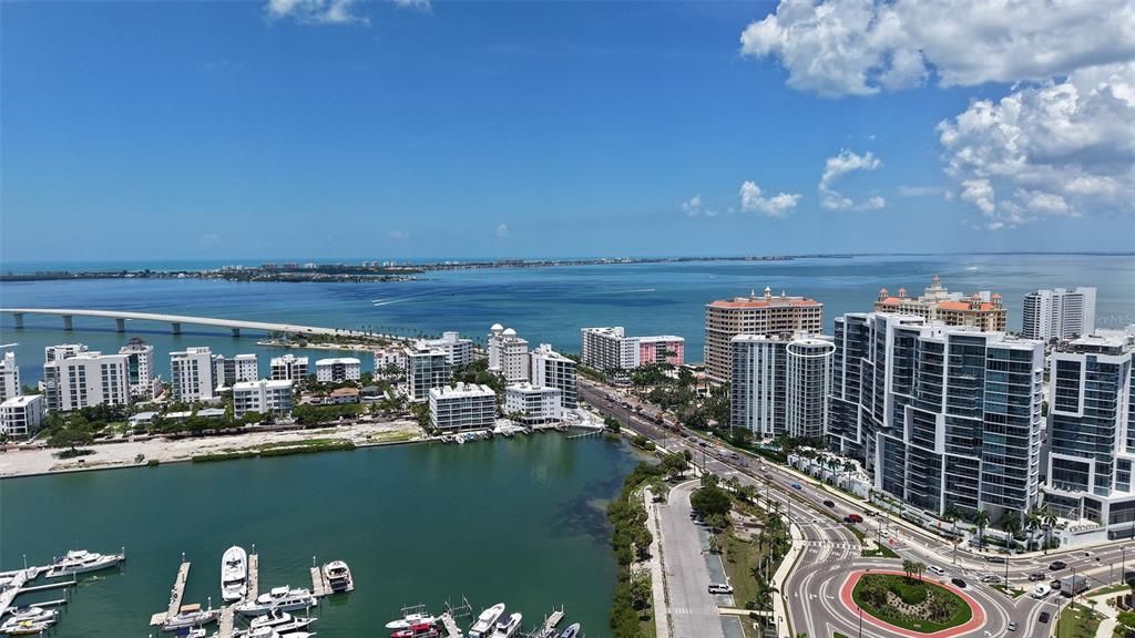 For Sale: $1,880,000 (2 beds, 2 baths, 1736 Square Feet)