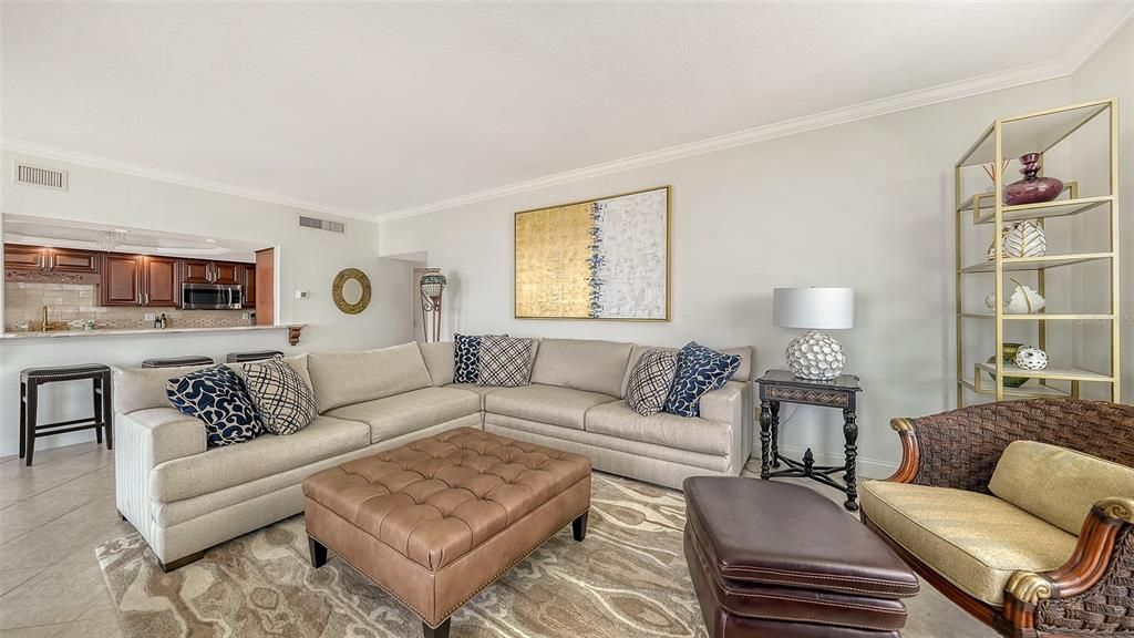 For Sale: $1,880,000 (2 beds, 2 baths, 1736 Square Feet)