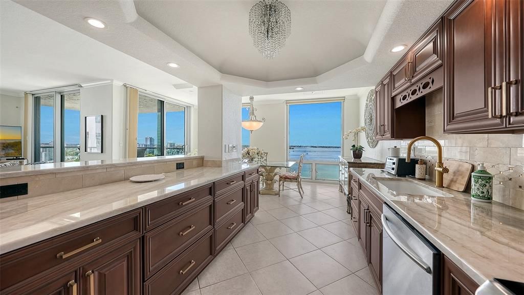 For Sale: $1,880,000 (2 beds, 2 baths, 1736 Square Feet)