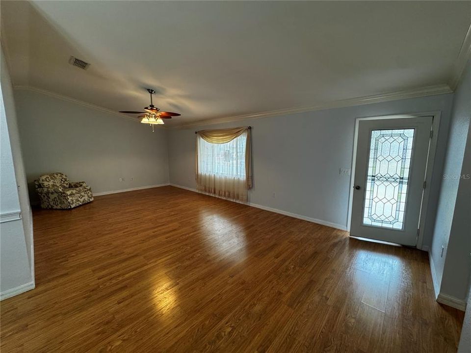 For Rent: $1,750 (2 beds, 2 baths, 1884 Square Feet)