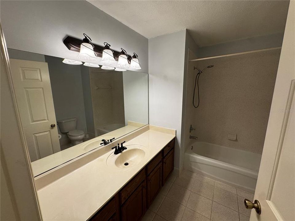 For Rent: $1,750 (2 beds, 2 baths, 1884 Square Feet)