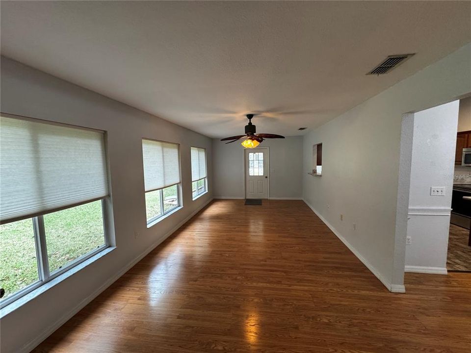 For Rent: $1,750 (2 beds, 2 baths, 1884 Square Feet)