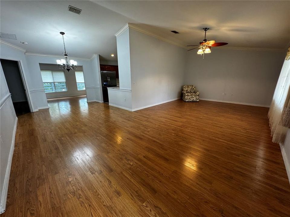 For Rent: $1,750 (2 beds, 2 baths, 1884 Square Feet)