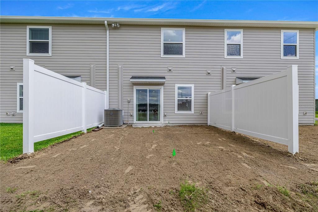 For Sale: $216,140 (3 beds, 2 baths, 1339 Square Feet)