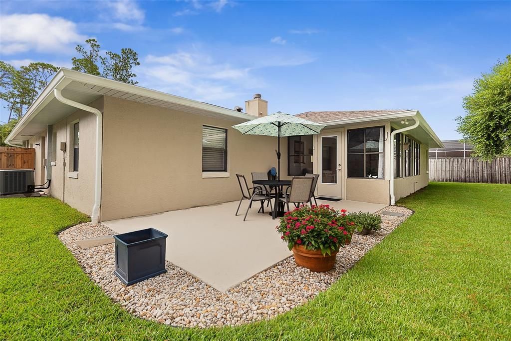 For Sale: $299,900 (3 beds, 2 baths, 1515 Square Feet)
