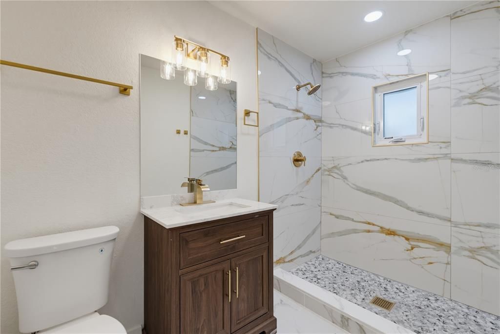 Под контрактом: $259,900 (2 спален, 2 ванн, 1128 Квадратных фут)