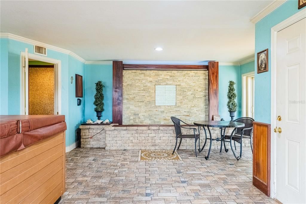 For Sale: $450,000 (3 beds, 2 baths, 2352 Square Feet)