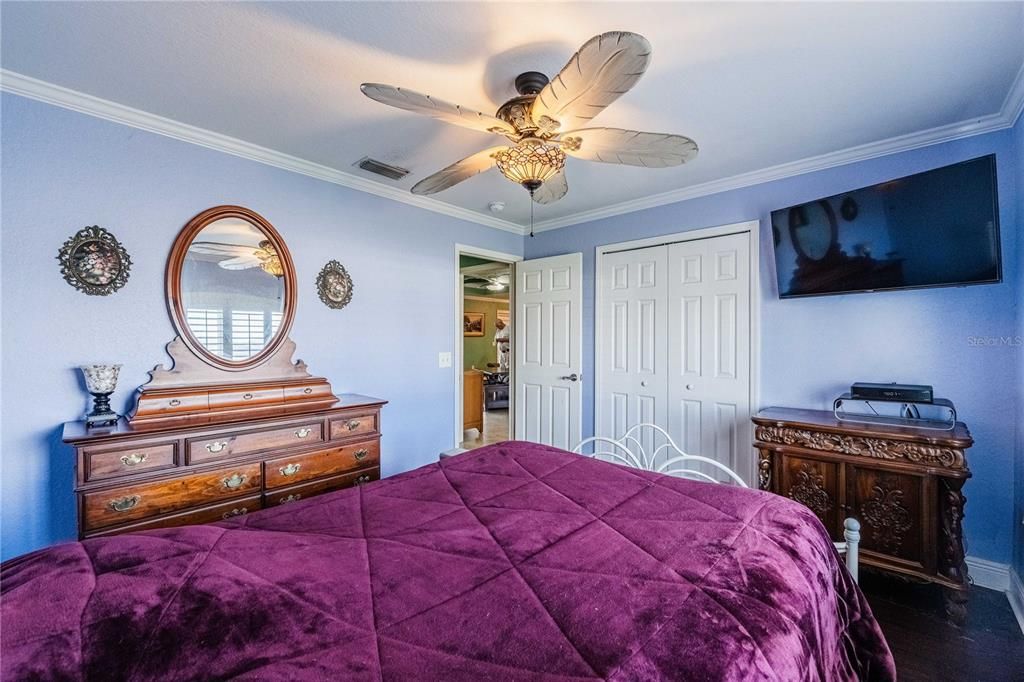 For Sale: $450,000 (3 beds, 2 baths, 2352 Square Feet)