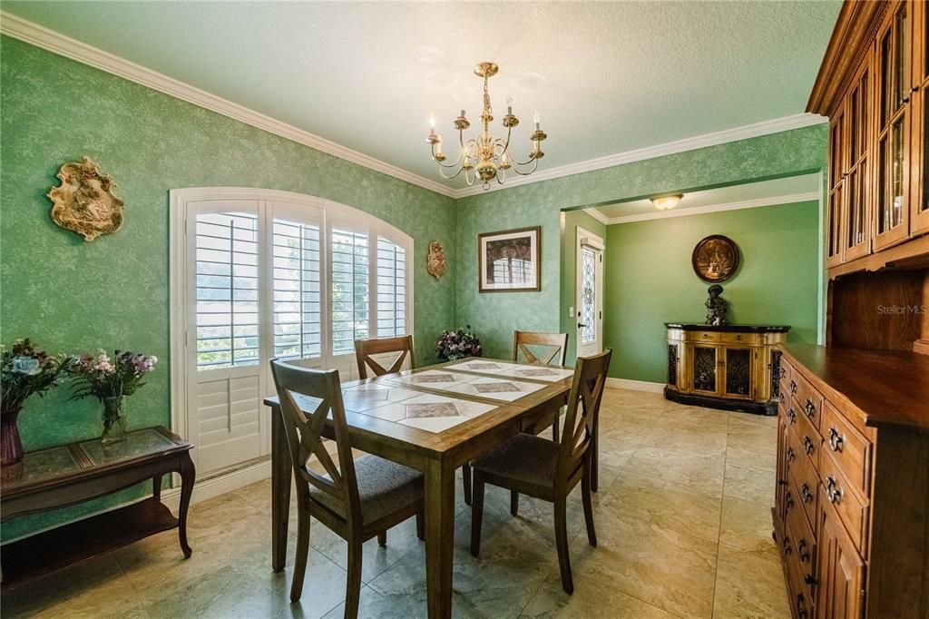 For Sale: $450,000 (3 beds, 2 baths, 2352 Square Feet)