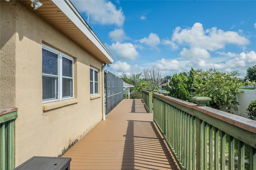 For Sale: $450,000 (3 beds, 2 baths, 2352 Square Feet)