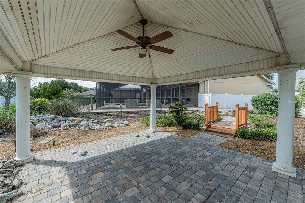 For Sale: $450,000 (3 beds, 2 baths, 2352 Square Feet)