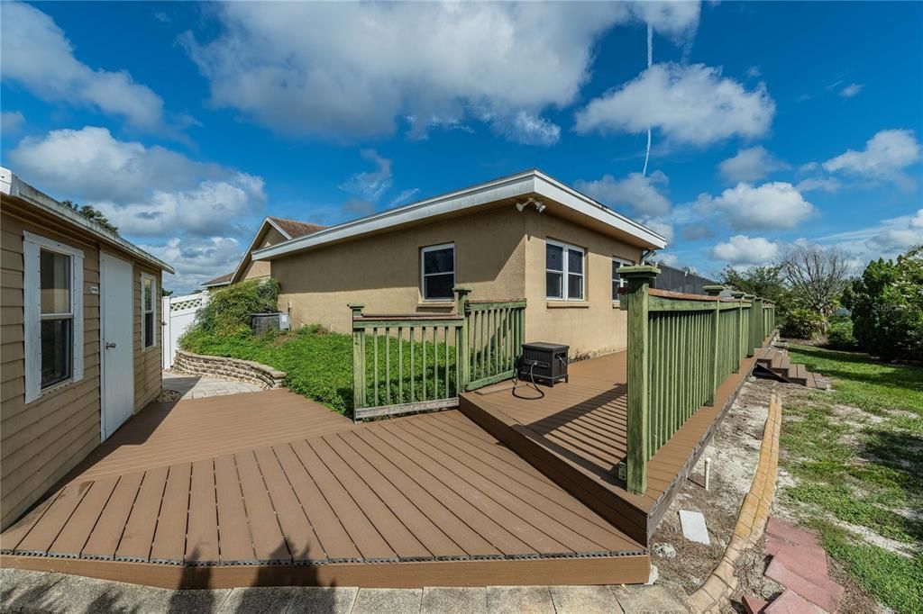For Sale: $450,000 (3 beds, 2 baths, 2352 Square Feet)