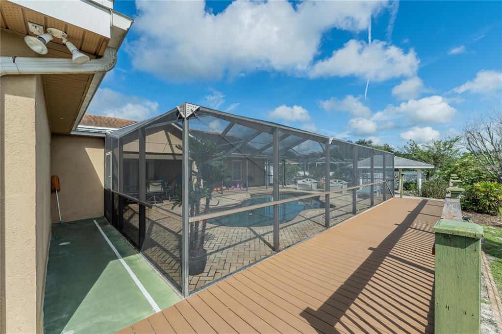 For Sale: $450,000 (3 beds, 2 baths, 2352 Square Feet)