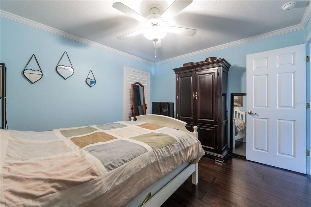 For Sale: $450,000 (3 beds, 2 baths, 2352 Square Feet)