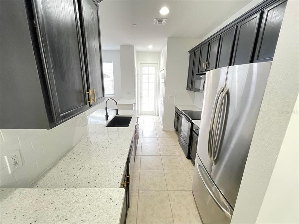 En Venta: $349,900 (2 camas, 2 baños, 1270 Pies cuadrados)