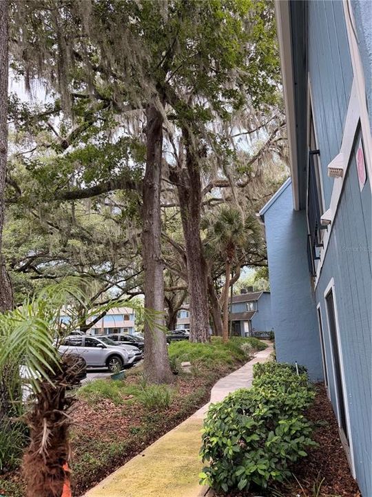 For Rent: $1,750 (3 beds, 2 baths, 1187 Square Feet)