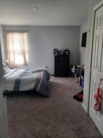 For Rent: $950 (1 beds, 1 baths, 1713 Square Feet)