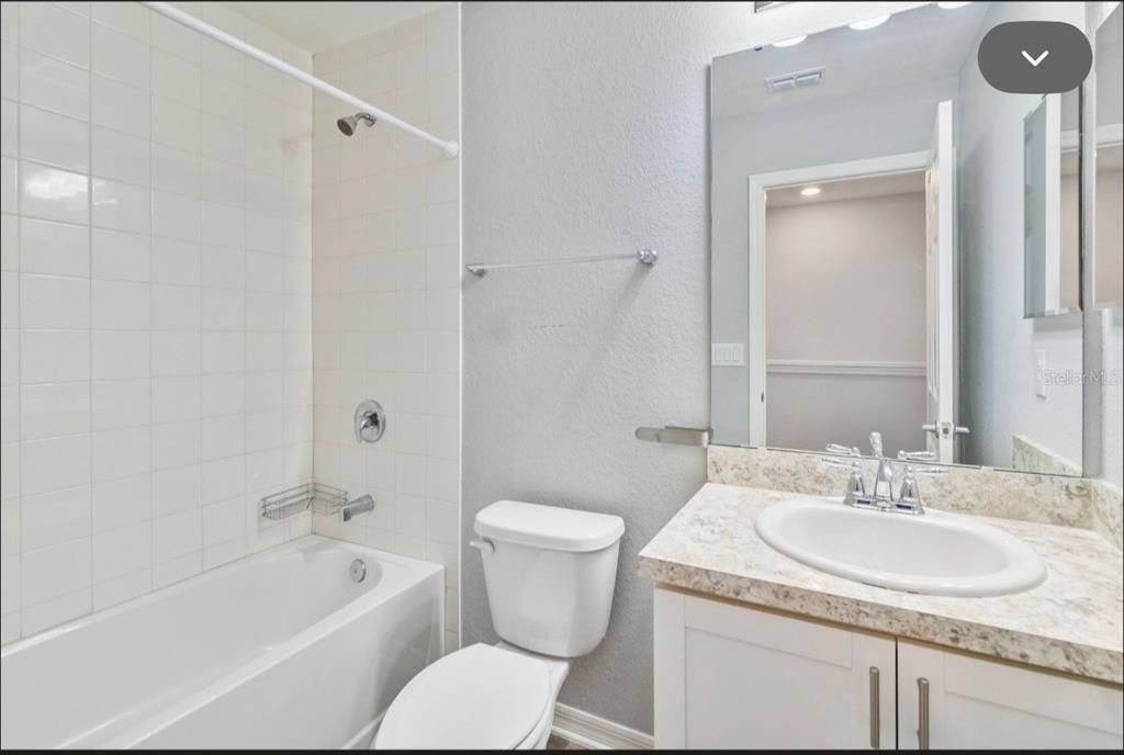 For Rent: $950 (1 beds, 1 baths, 1713 Square Feet)