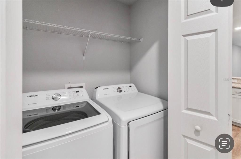 For Rent: $950 (1 beds, 1 baths, 1713 Square Feet)