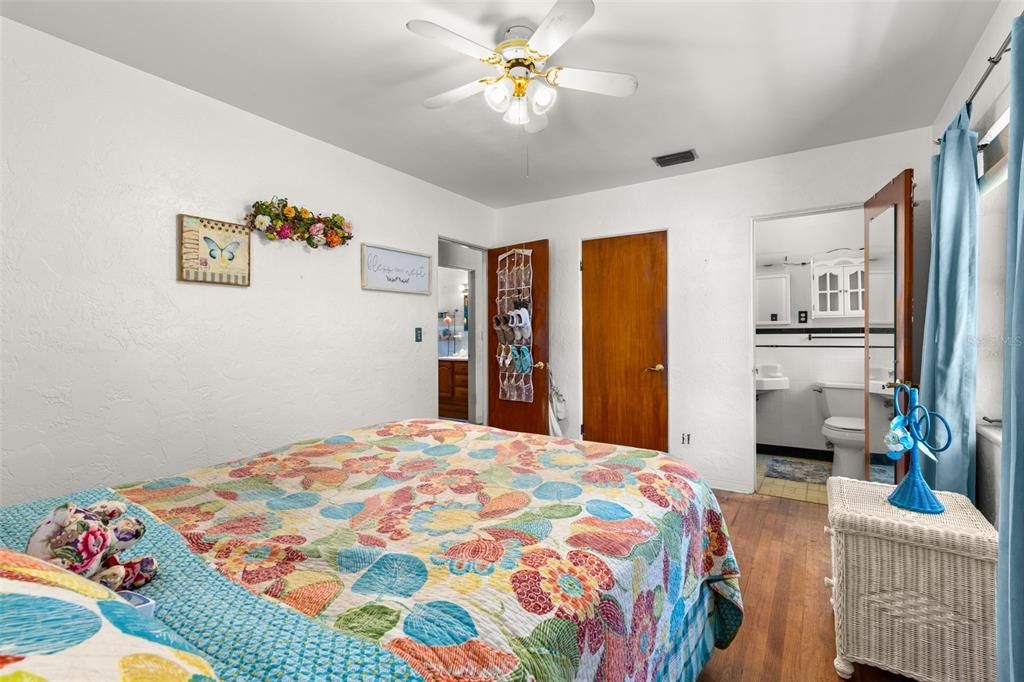 En Venta: $389,000 (2 camas, 1 baños, 1116 Pies cuadrados)