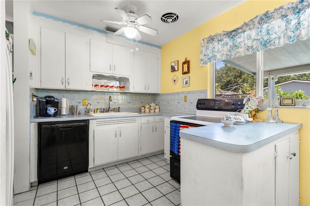 En Venta: $389,000 (2 camas, 1 baños, 1116 Pies cuadrados)