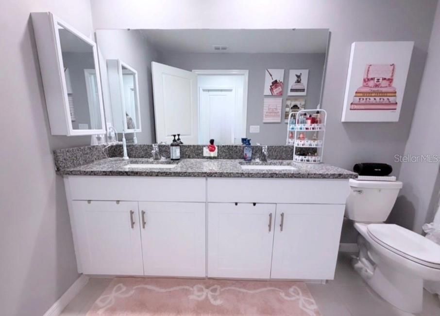 For Rent: $2,199 (3 beds, 2 baths, 1634 Square Feet)