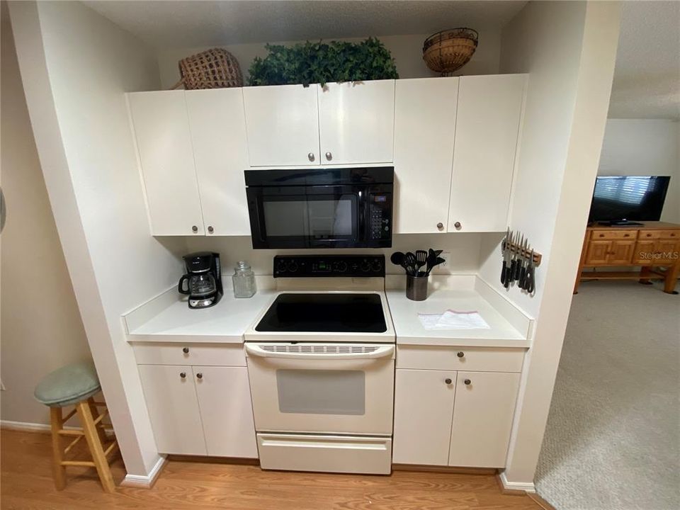 For Rent: $1,750 (2 beds, 2 baths, 1143 Square Feet)