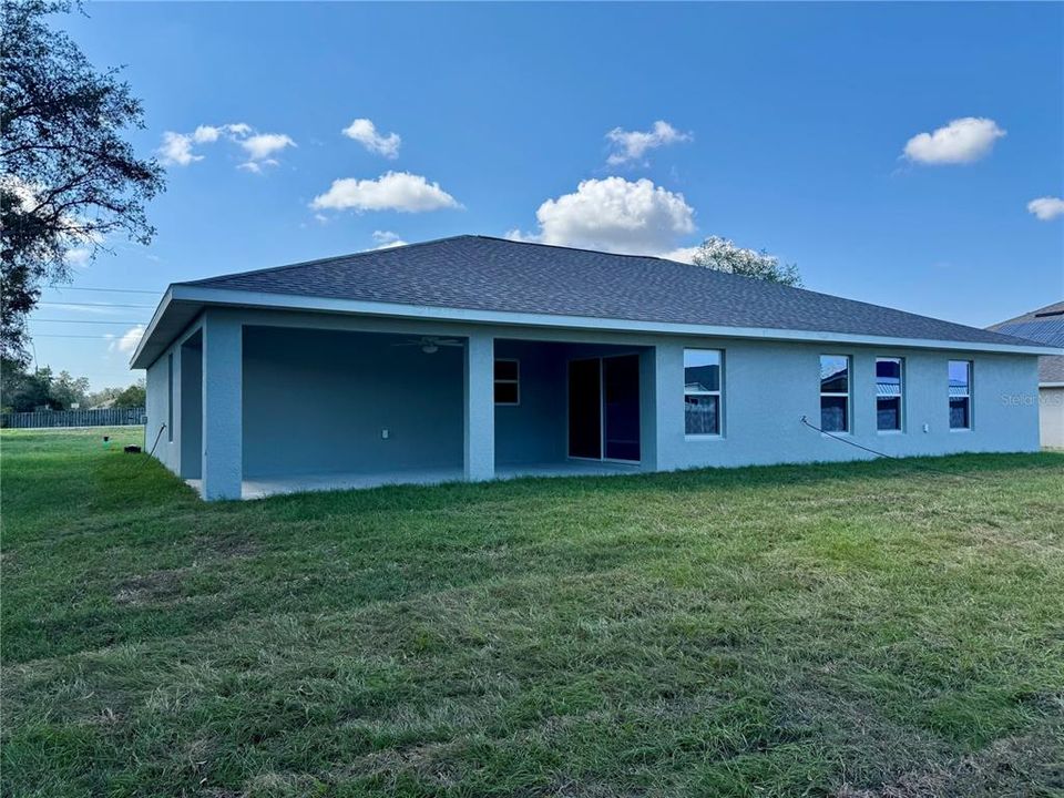 For Sale: $385,000 (4 beds, 2 baths, 1927 Square Feet)