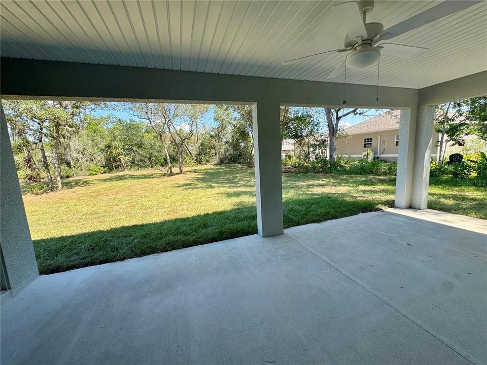 For Sale: $385,000 (4 beds, 2 baths, 1927 Square Feet)