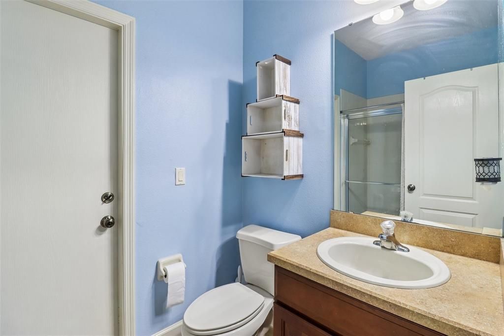En Venta: $775,000 (5 camas, 4 baños, 3500 Pies cuadrados)