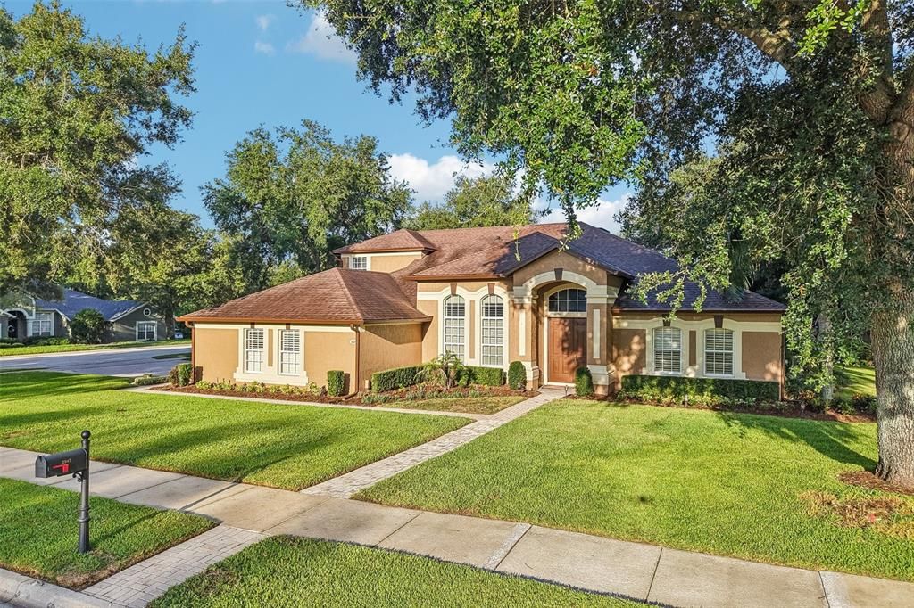 En Venta: $775,000 (5 camas, 4 baños, 3500 Pies cuadrados)