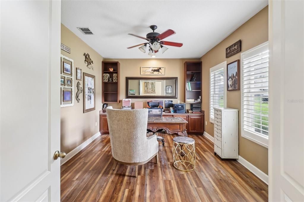En Venta: $775,000 (5 camas, 4 baños, 3500 Pies cuadrados)