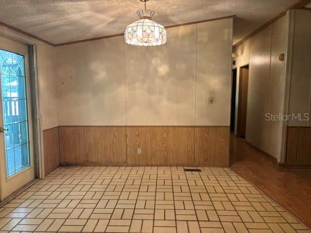 En Venta: $260,000 (3 camas, 2 baños, 1512 Pies cuadrados)