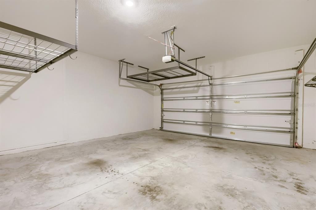 En Venta: $395,000 (4 camas, 2 baños, 2107 Pies cuadrados)