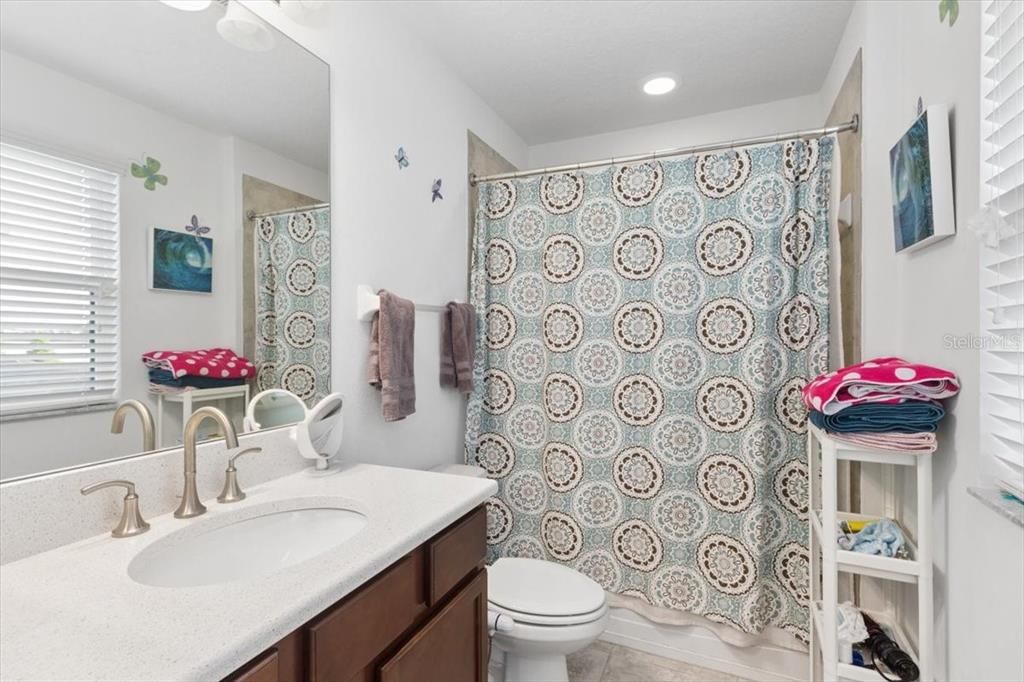 For Sale: $880,000 (5 beds, 4 baths, 3316 Square Feet)