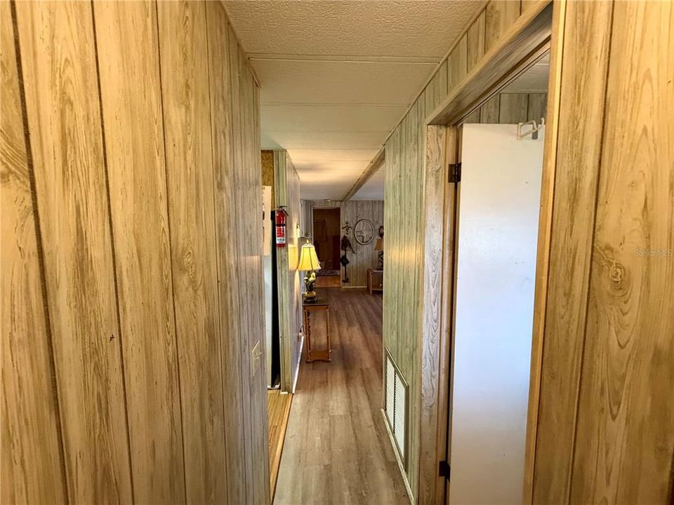 На продажу: $125,000 (2 спален, 2 ванн, 960 Квадратных фут)