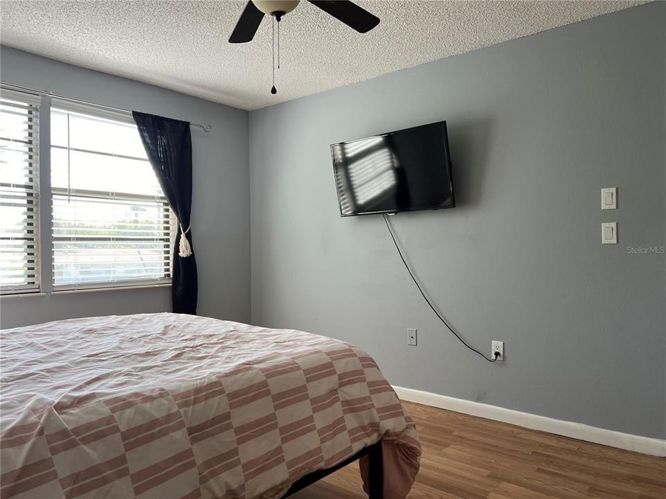 For Rent: $1,450 (2 beds, 2 baths, 960 Square Feet)