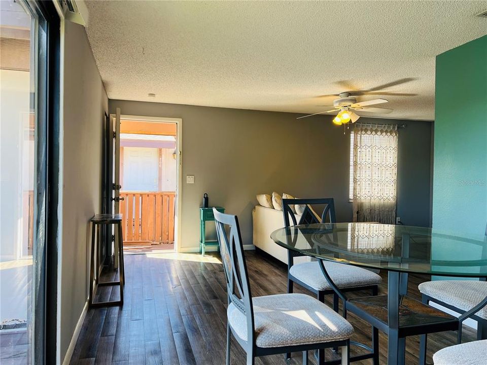 For Rent: $1,450 (2 beds, 2 baths, 960 Square Feet)
