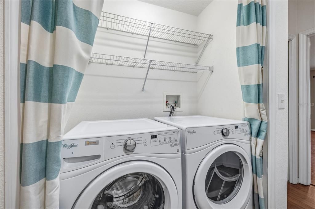 For Sale: $319,000 (2 beds, 2 baths, 1272 Square Feet)
