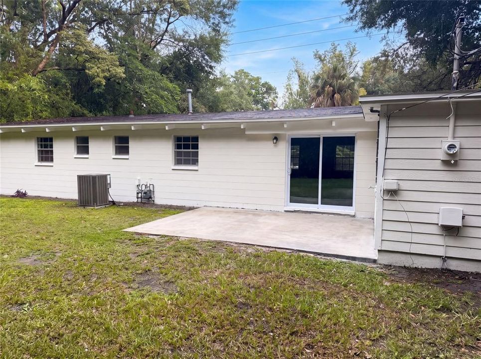 For Sale: $220,000 (4 beds, 2 baths, 1432 Square Feet)