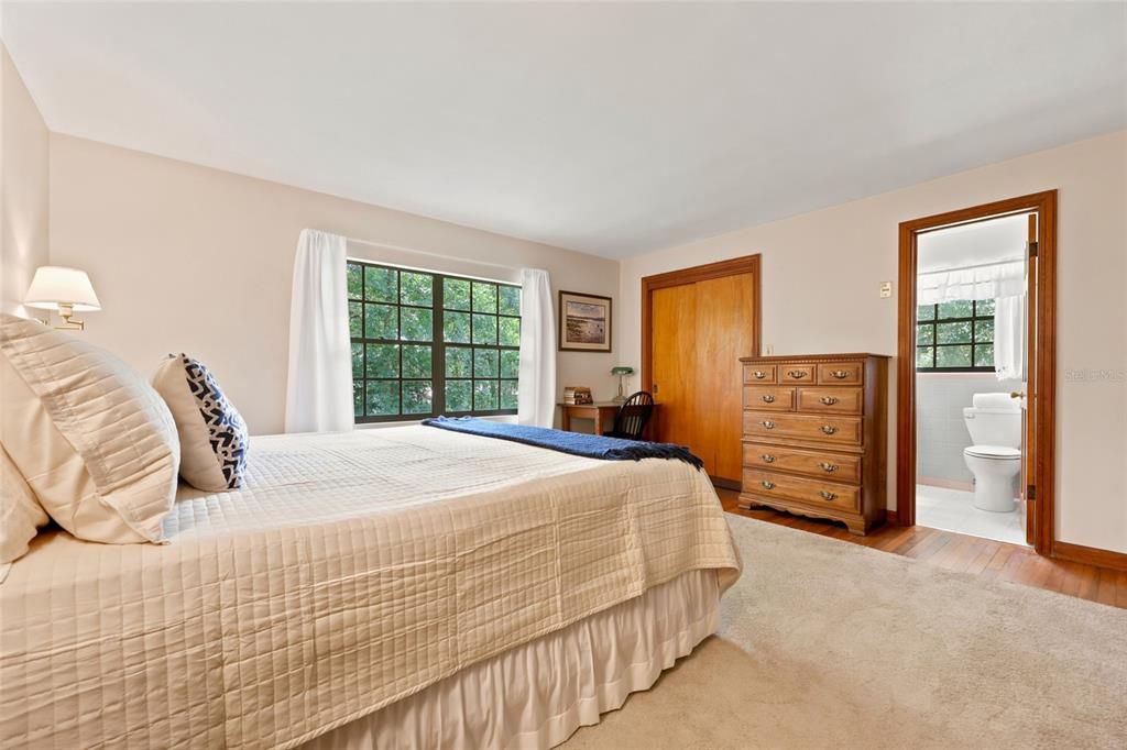 En Venta: $525,000 (3 camas, 2 baños, 2222 Pies cuadrados)