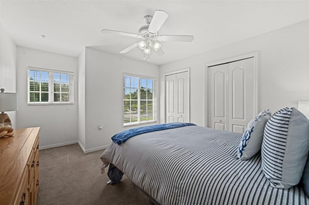 For Sale: $192,900 (2 beds, 2 baths, 1415 Square Feet)