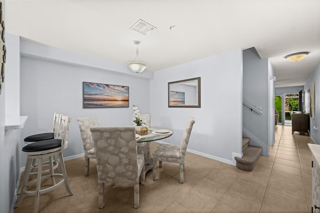 For Sale: $192,900 (2 beds, 2 baths, 1415 Square Feet)