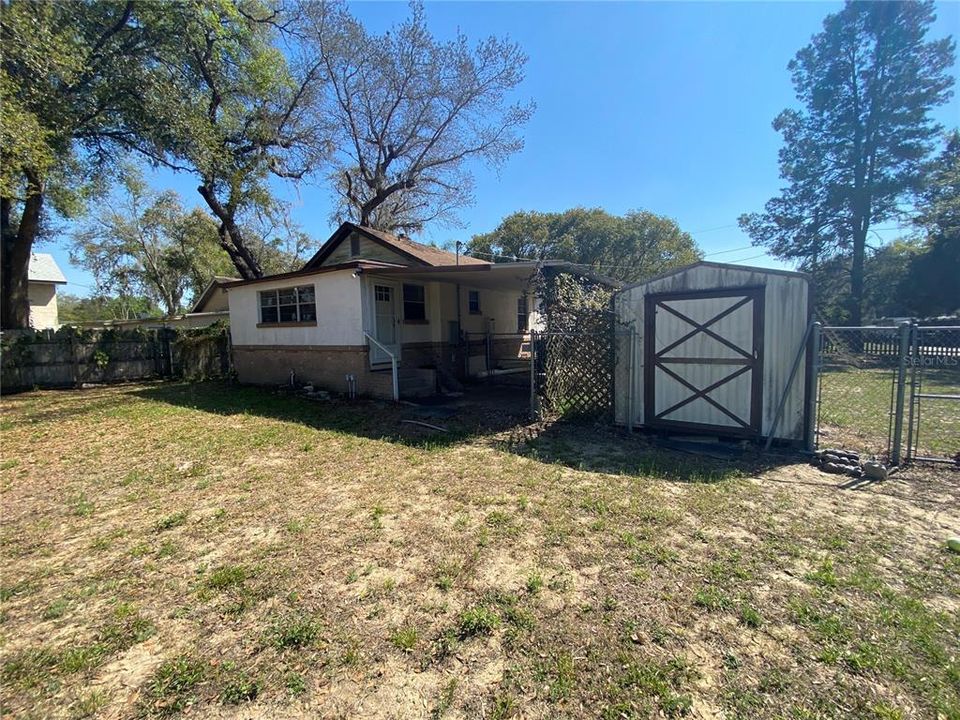 For Rent: $1,325 (2 beds, 2 baths, 900 Square Feet)