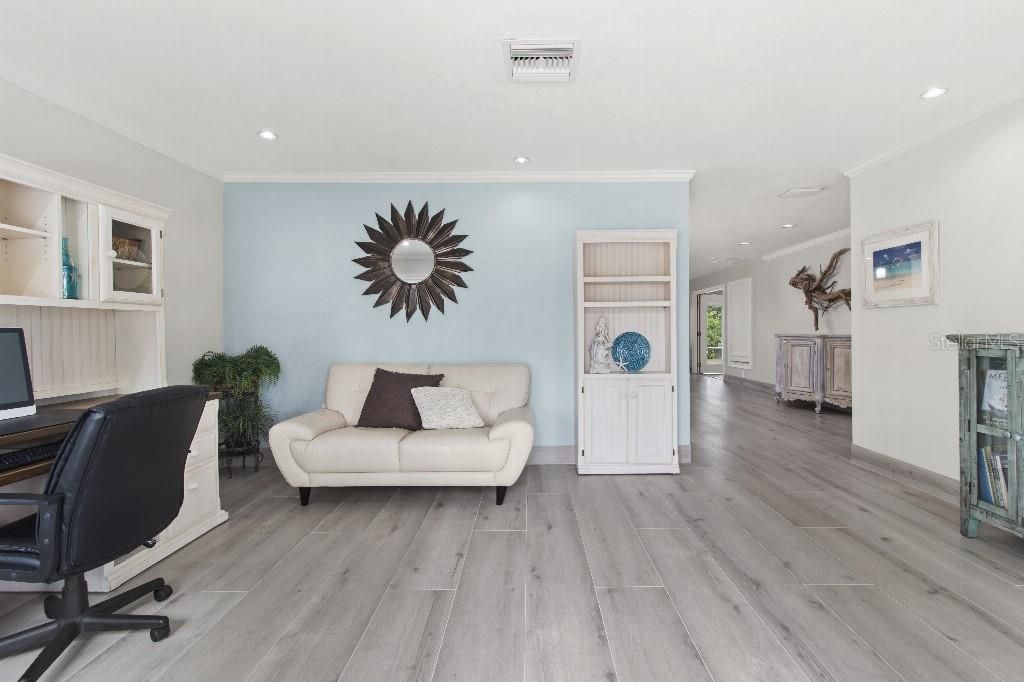 For Sale: $819,000 (3 beds, 2 baths, 2320 Square Feet)