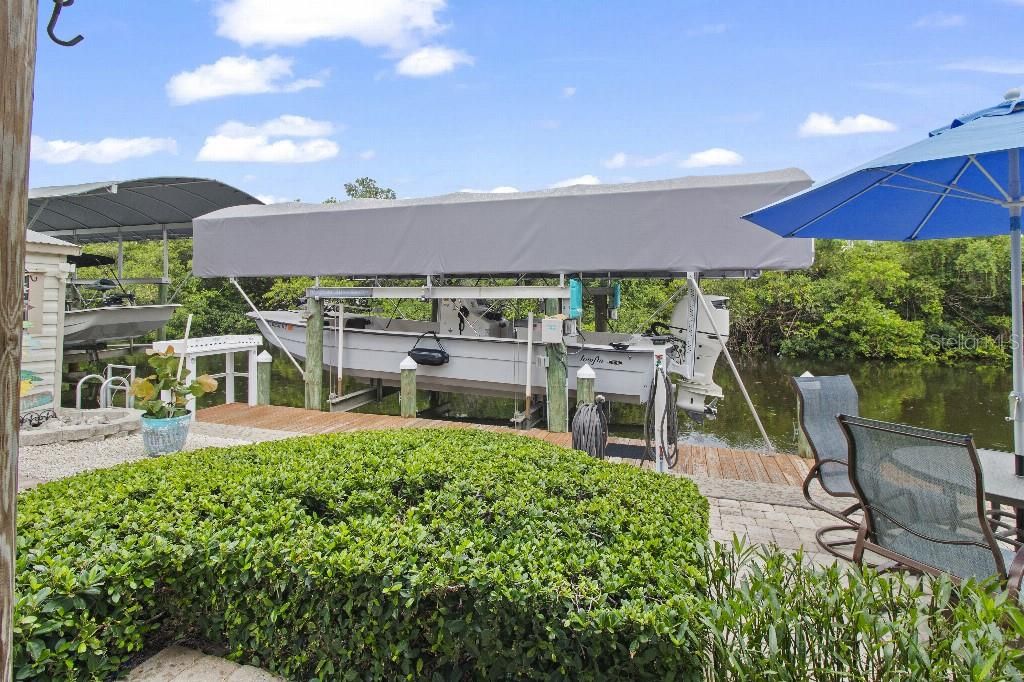 For Sale: $819,000 (3 beds, 2 baths, 2320 Square Feet)